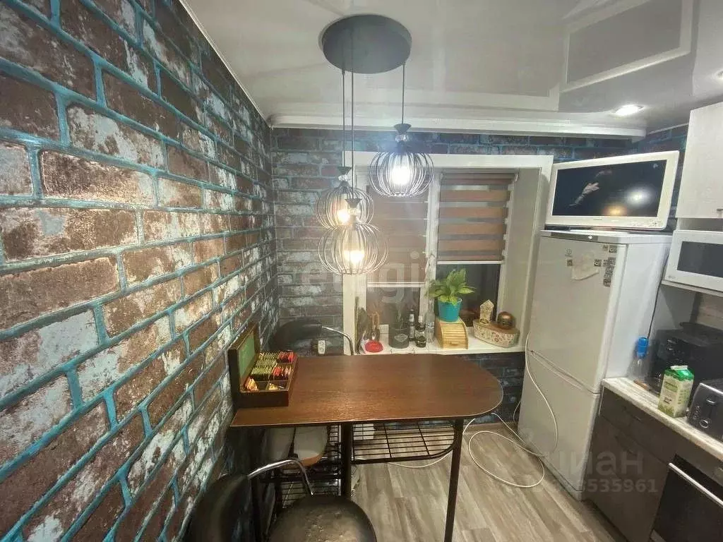 2-к кв. Сахалинская область, Южно-Сахалинск ул. Ленина, 242 (43.0 м) - Фото 1