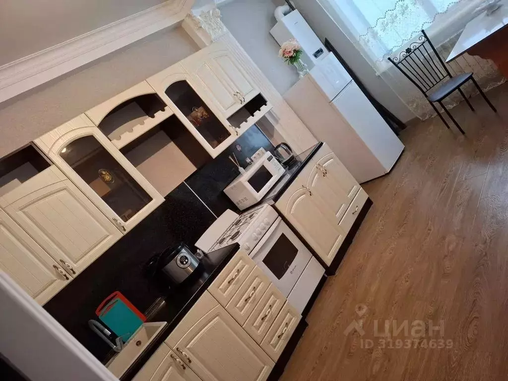 1-к кв. Дагестан, Избербаш ул. Азизова, 2 (45.0 м) - Фото 0