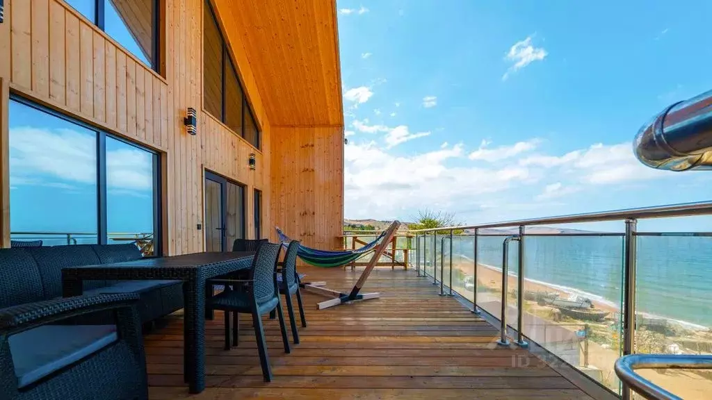 Дом в Крым, Ленинский район, Глазовское с/пос, с. Юркино ул. Кирова, ... - Фото 1