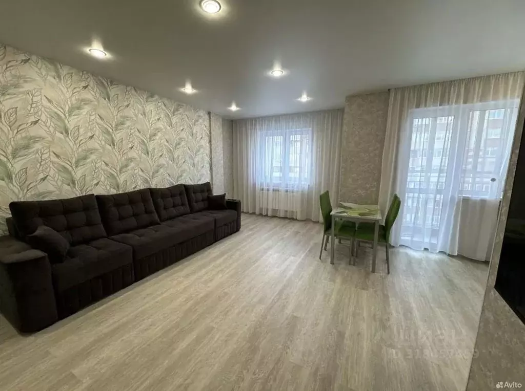 2-к кв. Омская область, Омск ул. Дианова, 34 (56.0 м) - Фото 2