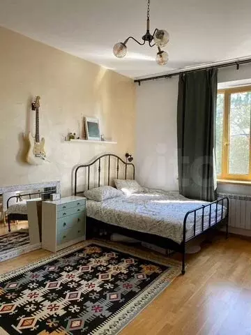 2-к. квартира, 77 м, 4/4 эт. - Фото 0