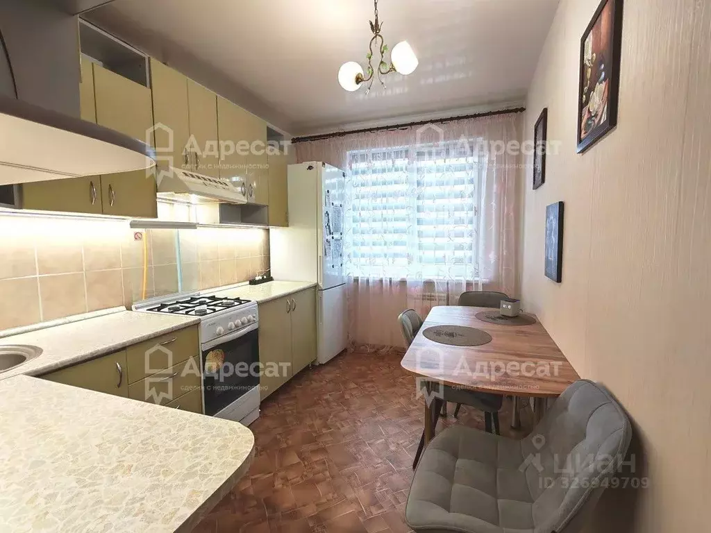 2-к кв. Волгоградская область, Волгоград наб. Волжской флотилии, 29 ... - Фото 0