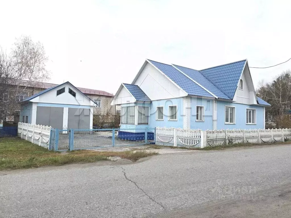 Дом в Новосибирская область, с. Довольное ул. Революционная (65 м) - Фото 0