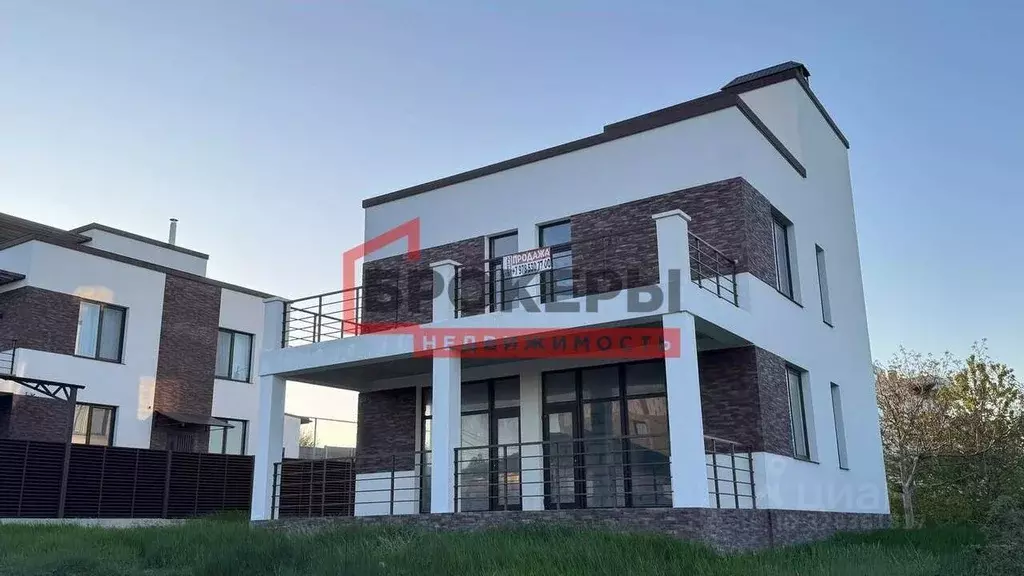 Дом в Севастополь ул. Кедрина, 60 (299 м) - Фото 1