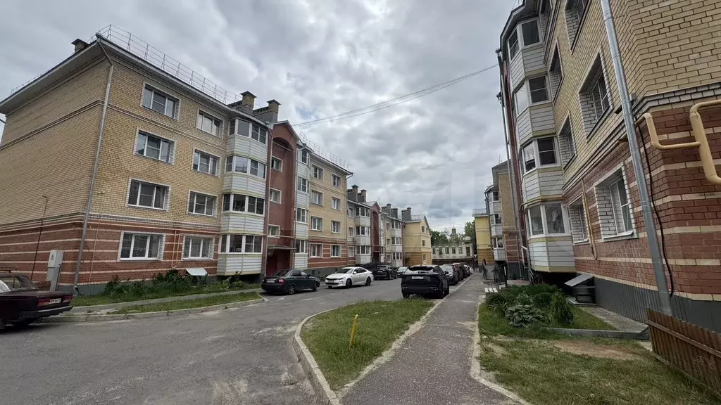 1-к. квартира, 38 м, 1/3 эт. - Фото 1