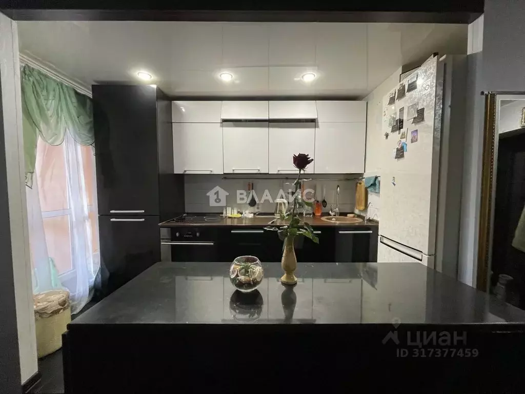3-к кв. Иркутская область, Иркутск Байкальская ул., 241 (63.0 м) - Фото 1