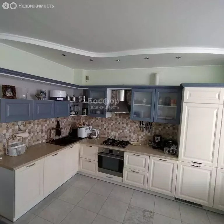 2-комнатная квартира: Феодосия, улица Гарнаева, 63К (85 м) - Фото 1