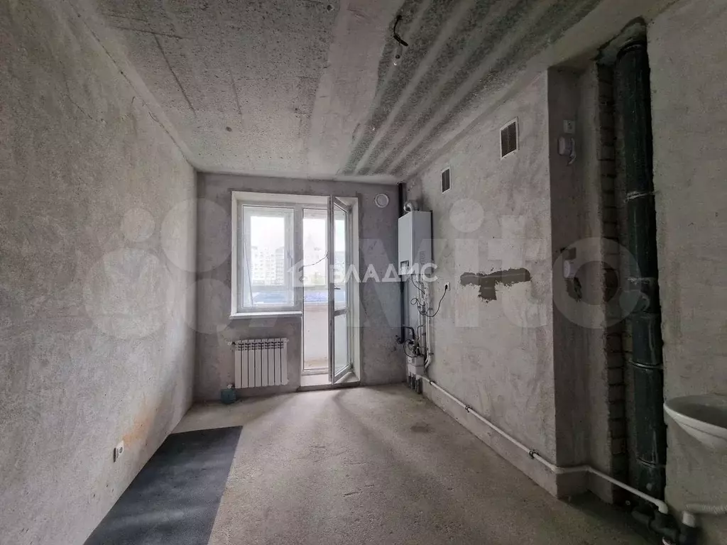 1-к. квартира, 40 м, 1/10 эт. - Фото 1