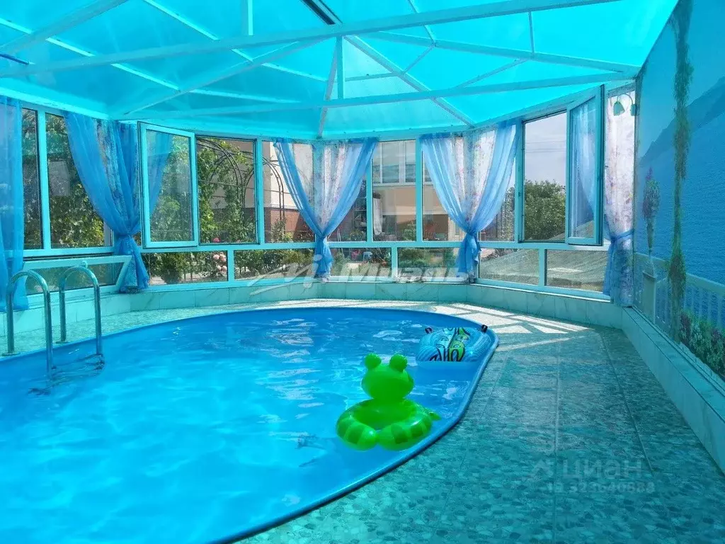 Дом в Крым, Симферопольский район, с. Чистенькое, Нижний кв-л 103 (230 ... - Фото 1