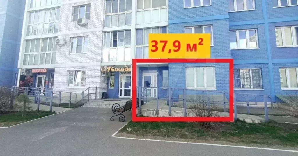 Сдам: 37,9м; 43,3м; 69м; 115,9м, 1я линия - Фото 1
