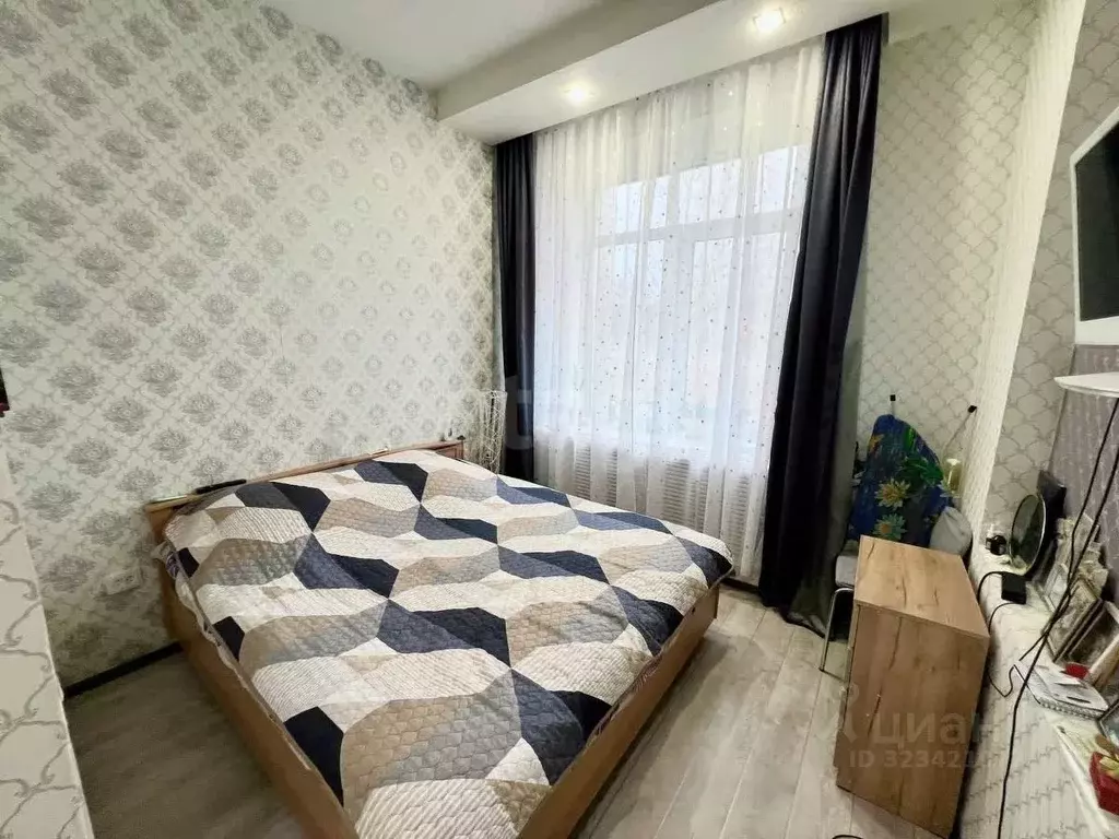 2-к кв. Коми, Ухта Ветлосян ст., 26 (80.7 м) - Фото 1