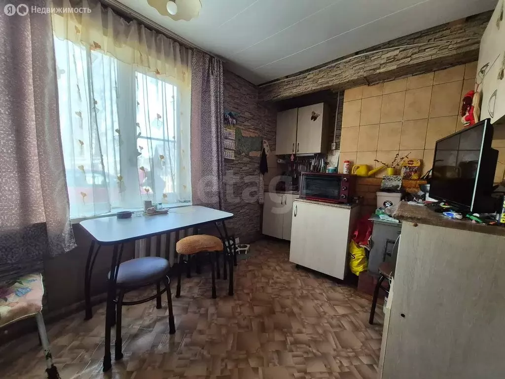 3-комнатная квартира: посёлок Суда, улица Заря, 1 (69 м) - Фото 2