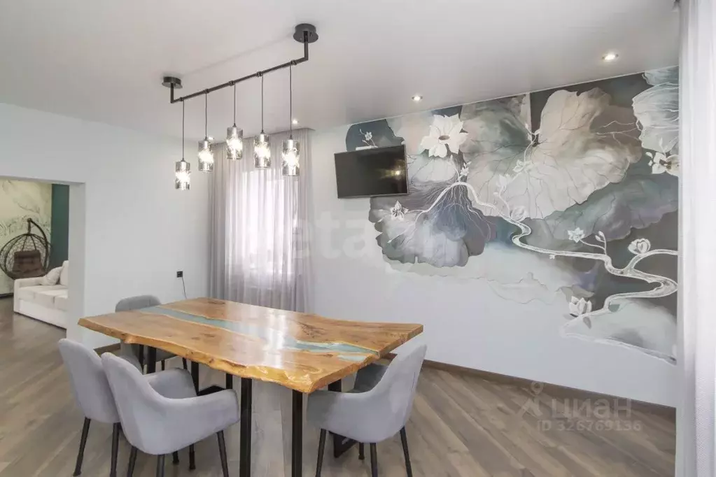 Дом в Тюменская область, Тюменский муниципальный округ, с. Луговое ... - Фото 1