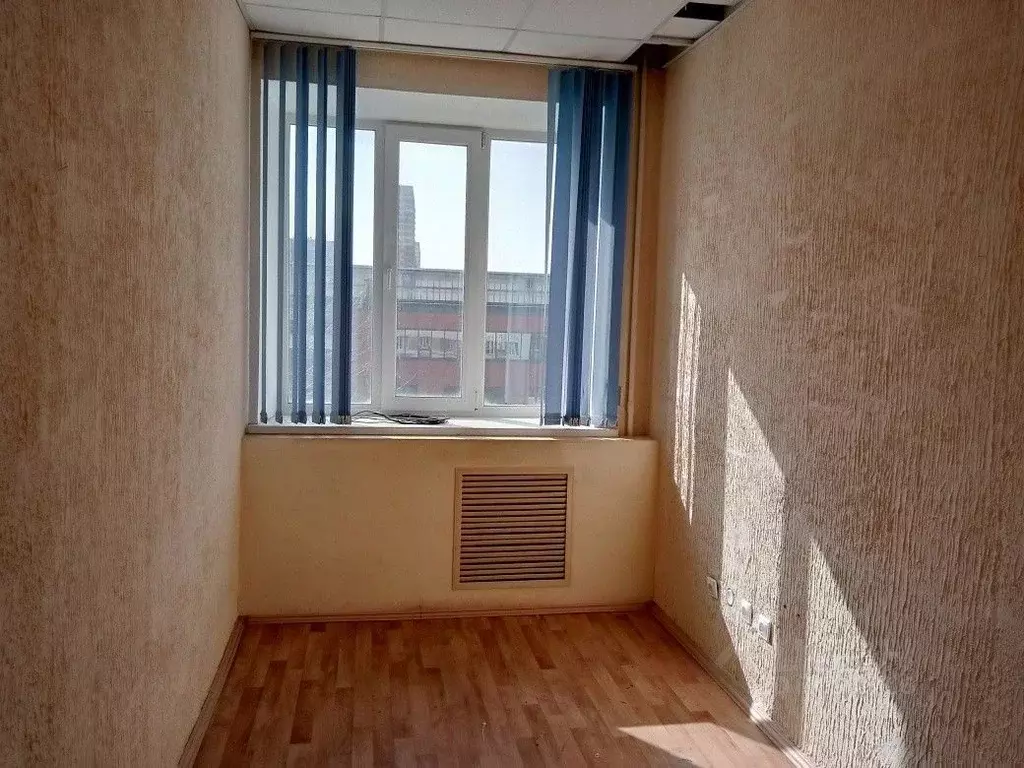 Офис в Свердловская область, Екатеринбург ул. Артинская, 4 (27 м) - Фото 0