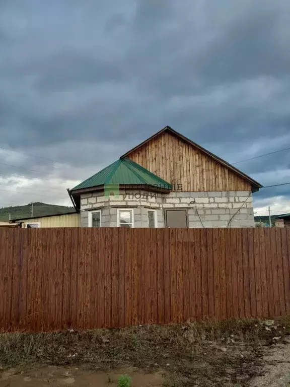 Дом в Забайкальский край, Читинский район, с. Засопка ул. Свободы, 36 ... - Фото 0