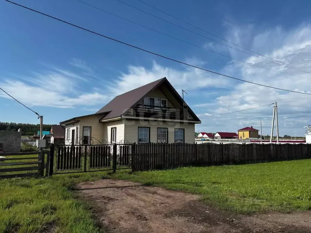 Дом в Башкортостан, Кармаскалинский район, д. Савалеево Молодежная ... - Фото 1