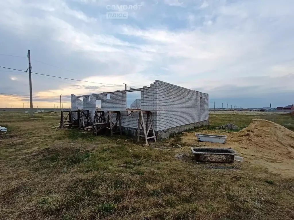 Участок в Калмыкия, Целинный район, с. Троицкое ул. Имени Э.У. ... - Фото 1