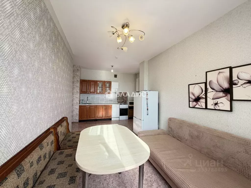2-к кв. Башкортостан, Уфа ул. Габдуллы Амантая, 12к3 (64.4 м) - Фото 1
