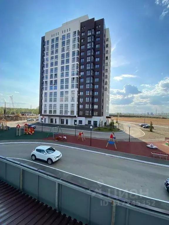 2-к кв. Оренбургская область, Оренбург ул. Ильи Глазунова, 3 (42.0 м) - Фото 1