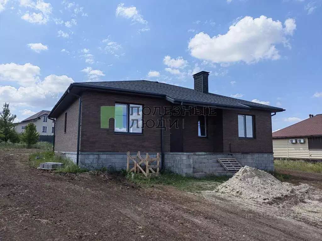 Дом в Белгородская область, Белгородский район, Беловское с/пос, с. ... - Фото 1