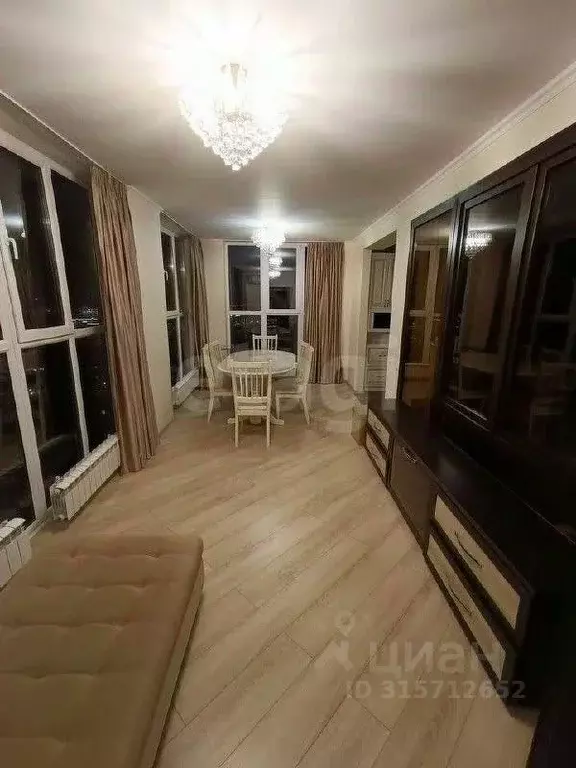 4-к кв. Татарстан, Казань ул. Сибирский Тракт, 13 (120.0 м) - Фото 1