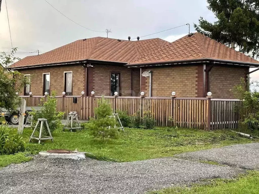 Дом в Тюменская область, Ялуторовский муниципальный округ, с. Беркут ... - Фото 1