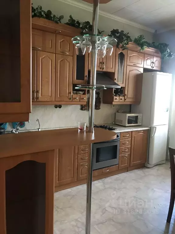 3-к кв. Ленинградская область, Гатчина ул. Слепнева, 4к1 (87.8 м) - Фото 0