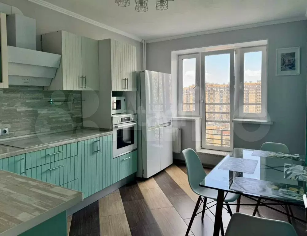 2-к. квартира, 60 м, 20/26 эт. - Фото 1