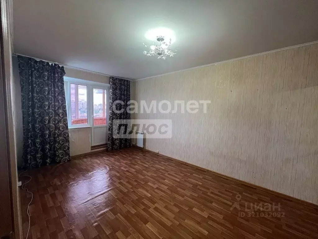 1-к кв. Курская область, Курск просп. Вячеслава Клыкова, 17 (37.6 м) - Фото 1