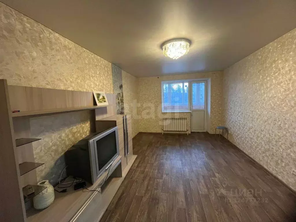 1-к кв. Воронежская область, Семилуки Комсомольская ул., 25 (41.8 м) - Фото 1