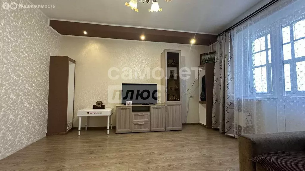 3-комнатная квартира: Златоуст, квартал Демидовка, 31 (69.2 м) - Фото 2