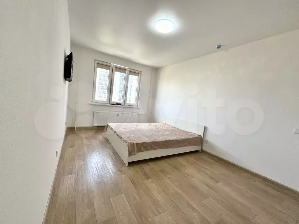 1-к. квартира, 38 м, 10/10 эт. - Фото 1