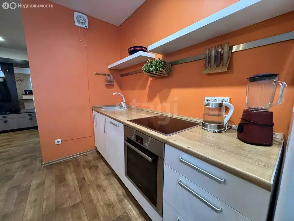 3-комнатная квартира: Петропавловск-Камчатский, улица Савченко, 22к1 ... - Фото 1