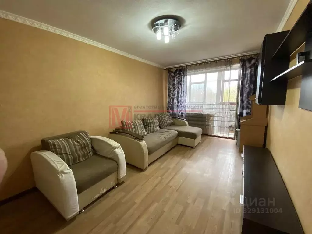 2-к кв. Белгородская область, Старый Оскол Интернациональный мкр, 42 ... - Фото 1