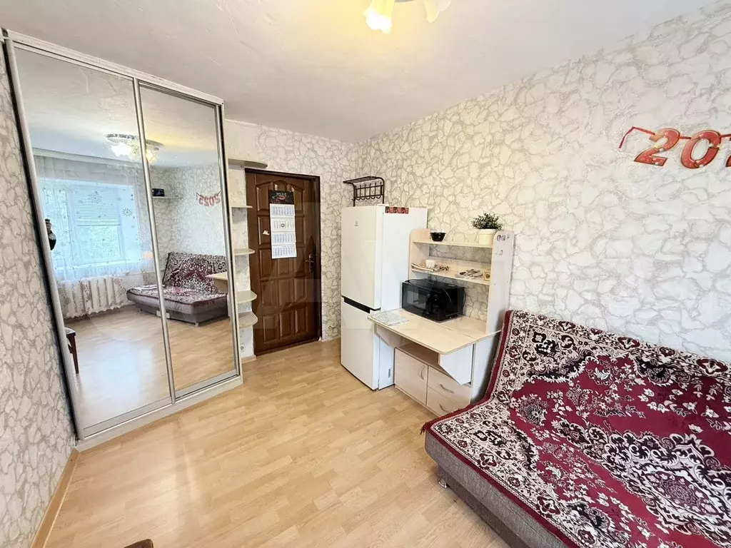 Комната 15 м в 3-к., 3/3 эт. - Фото 1