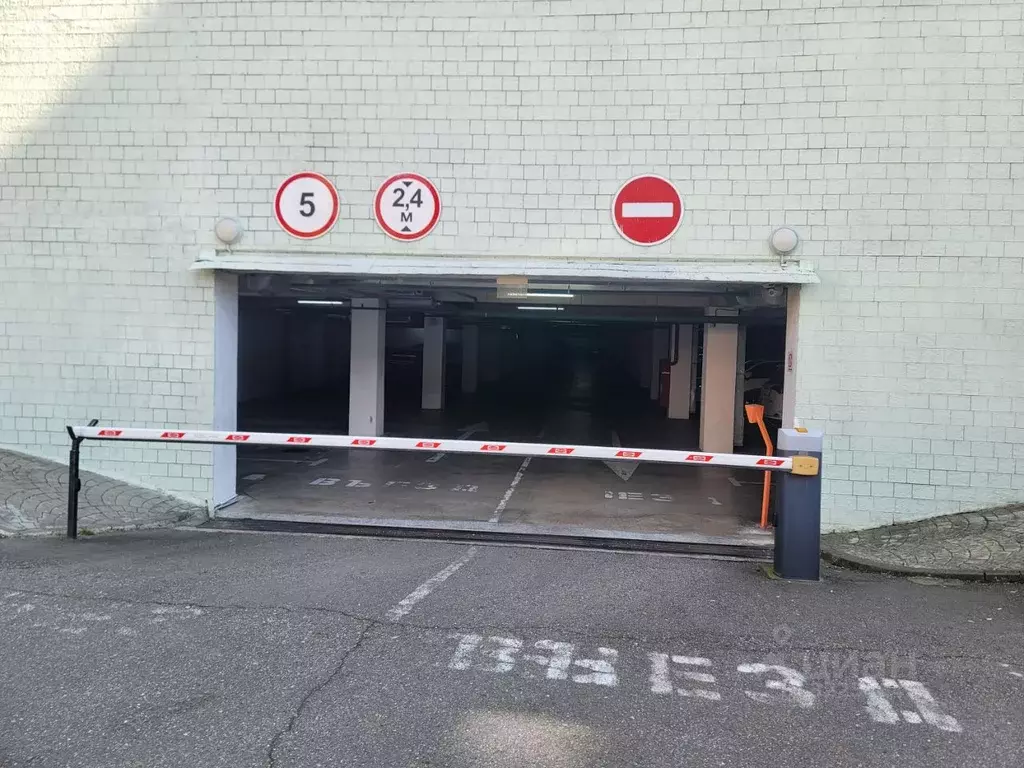 Гараж в Краснодарский край, Сочи Центральный мкр, ул. Горького, 87 (21 ... - Фото 1