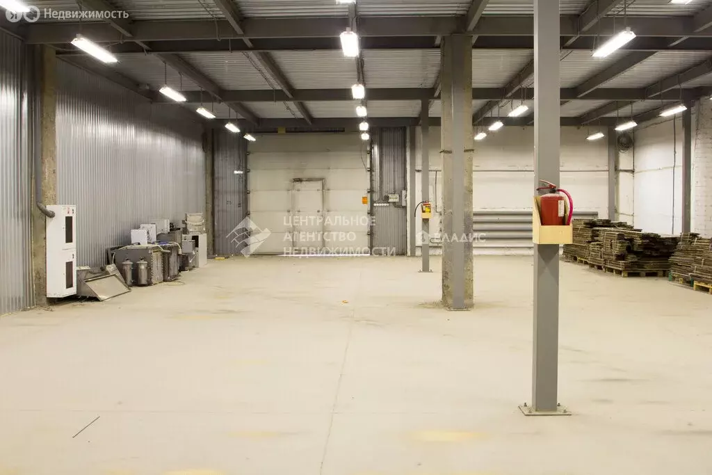 Склад (1020 м) - Фото 1