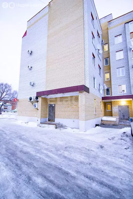 3-комнатная квартира: Заводоуковск, Заводская улица, 9Гк1 (70 м) - Фото 2