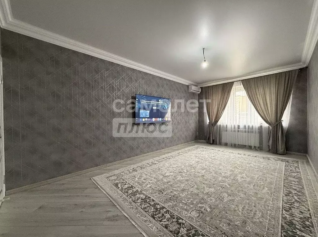 2-к кв. Дагестан, Каспийск ул. Зейнудина Батманова, 16 (67.0 м) - Фото 1