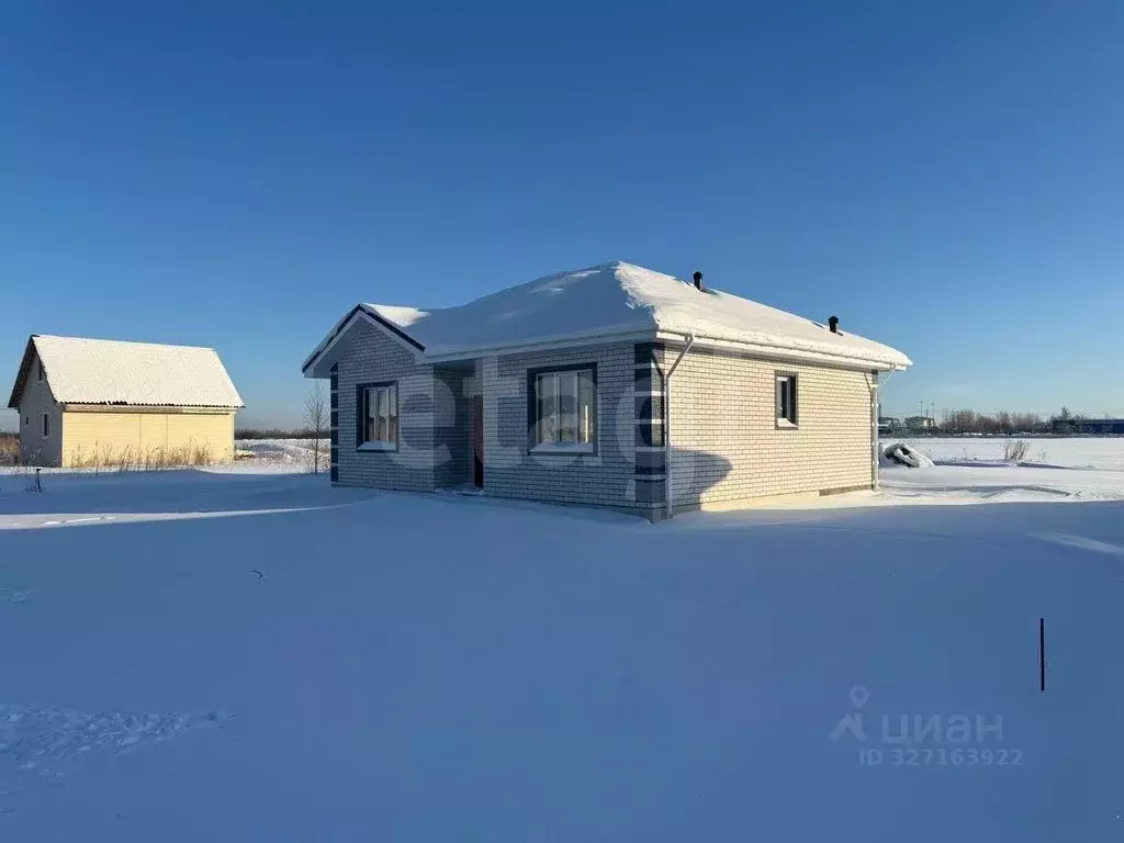 Дом в Тюменская область, Тюменский муниципальный округ, пос. ... - Фото 1