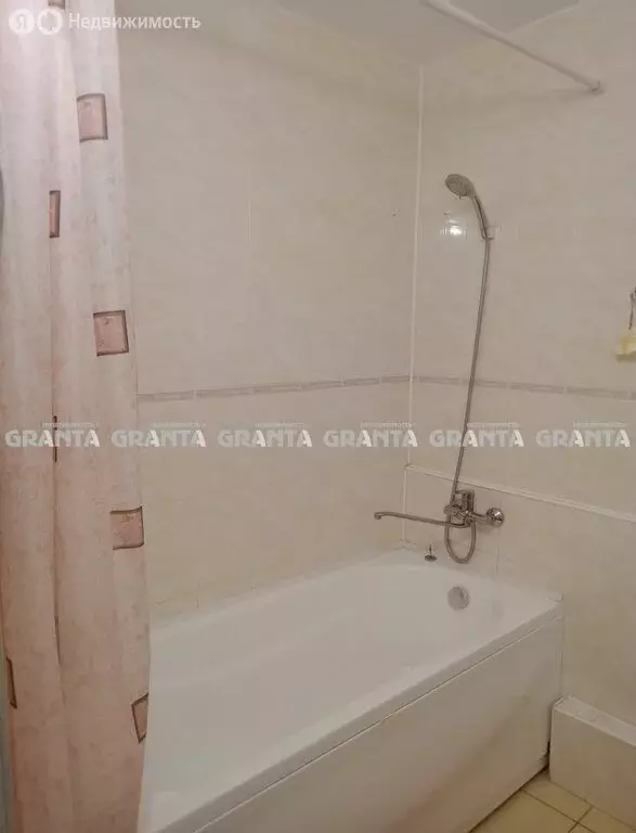 1-комнатная квартира: Красноярск, улица Любы Шевцовой, 84 (31 м) - Фото 0