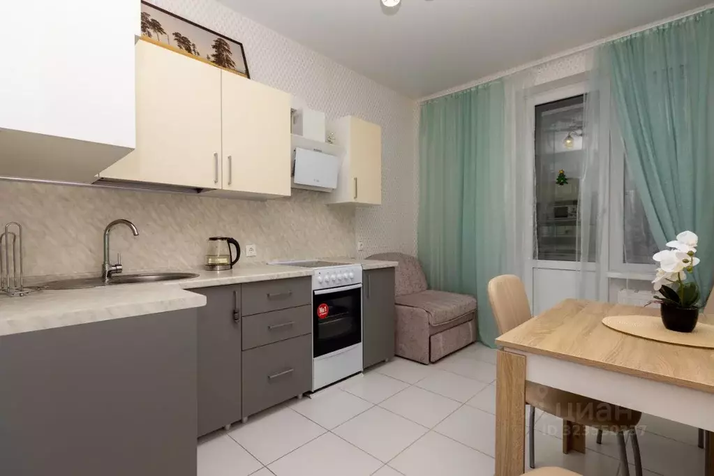 1-к кв. Санкт-Петербург ул. Маршала Казакова, 70к1с2 (33.7 м) - Фото 1