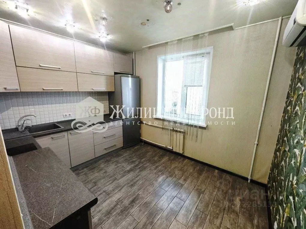 3-к кв. Курская область, Курск просп. Вячеслава Клыкова, 12 (78.5 м) - Фото 1