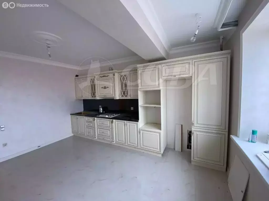 3-комнатная квартира: Каспийск, улица Амет-хан Султана, 25 (125 м) - Фото 2