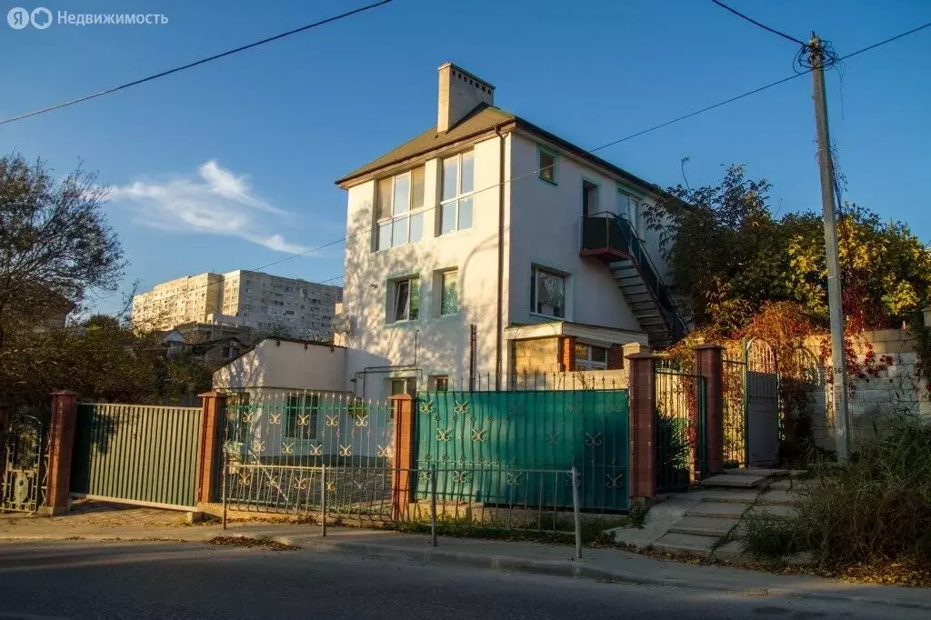 Дом в Севастополь, улица Громова, 22 (107 м) - Фото 1