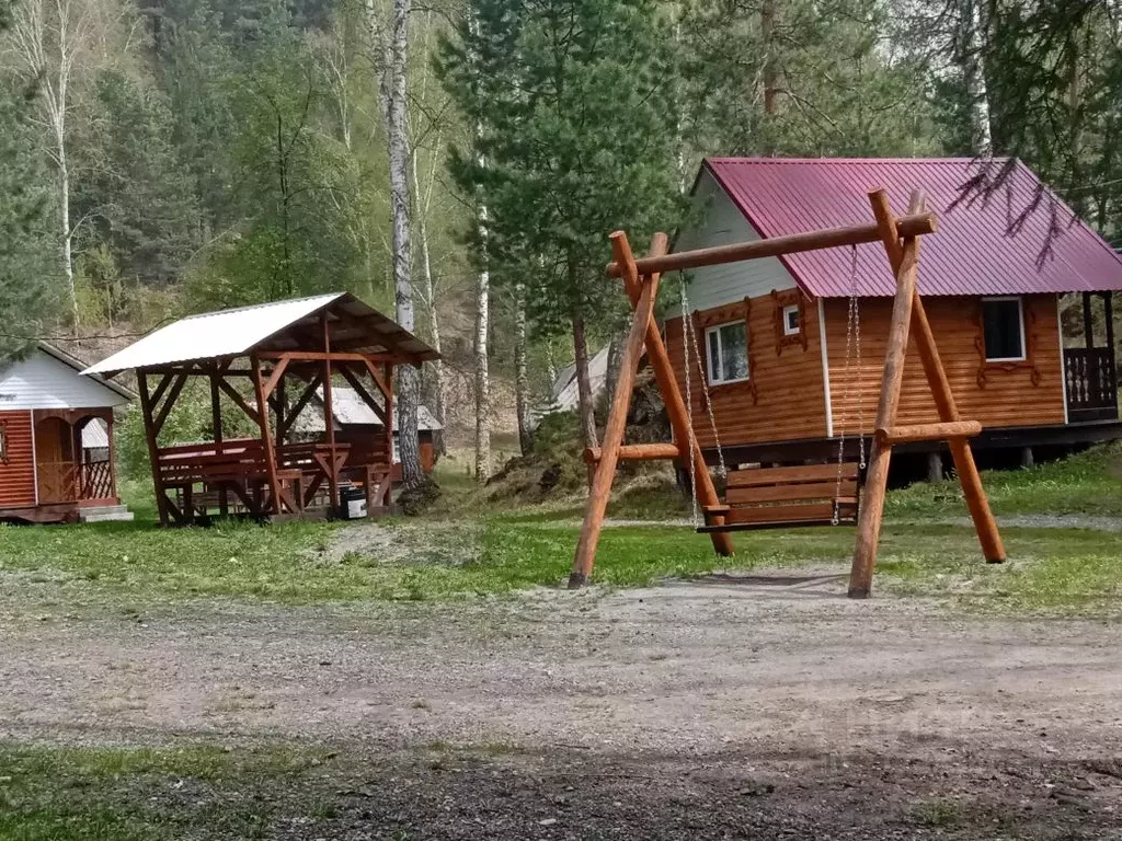 Дом в Алтайский край, Алтайский район, пос. Катунь тракт Айский (20 м) - Фото 1