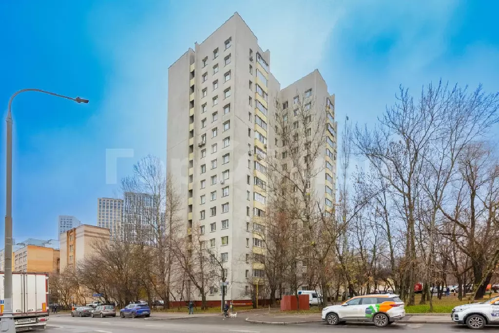 Продается 3-комнатная квартира - Фото 1