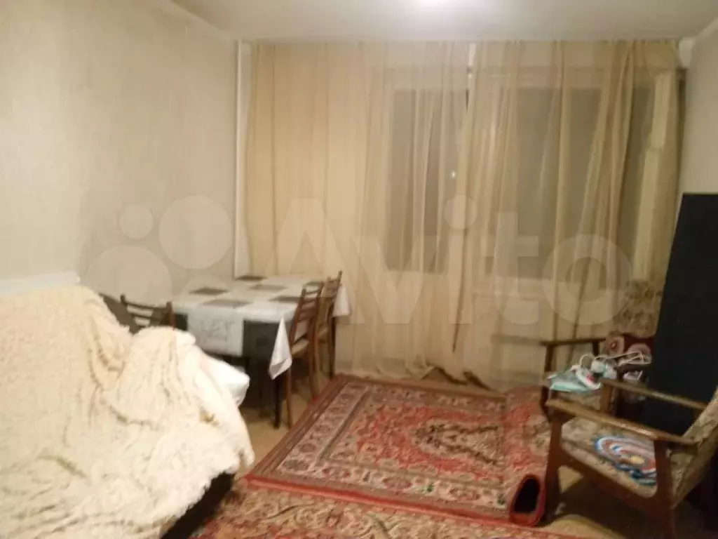 Комната 15 м в 5-к., 2/2 эт. - Фото 1
