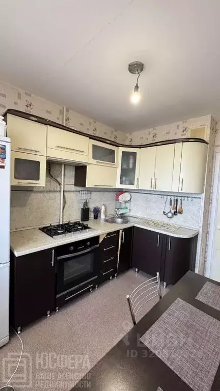2-к кв. Волгоградская область, Волгоград ул. Маршала Воронова, 22 ... - Фото 0
