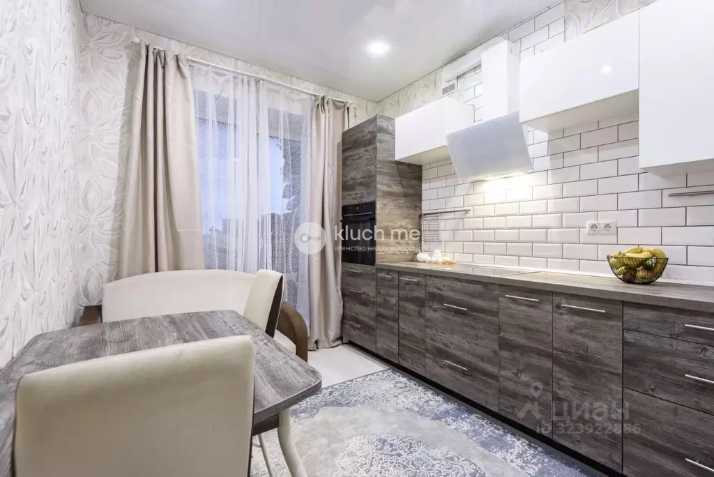 2-к кв. Татарстан, Казань ул. Николая Ершова, 66В (49.2 м) - Фото 1